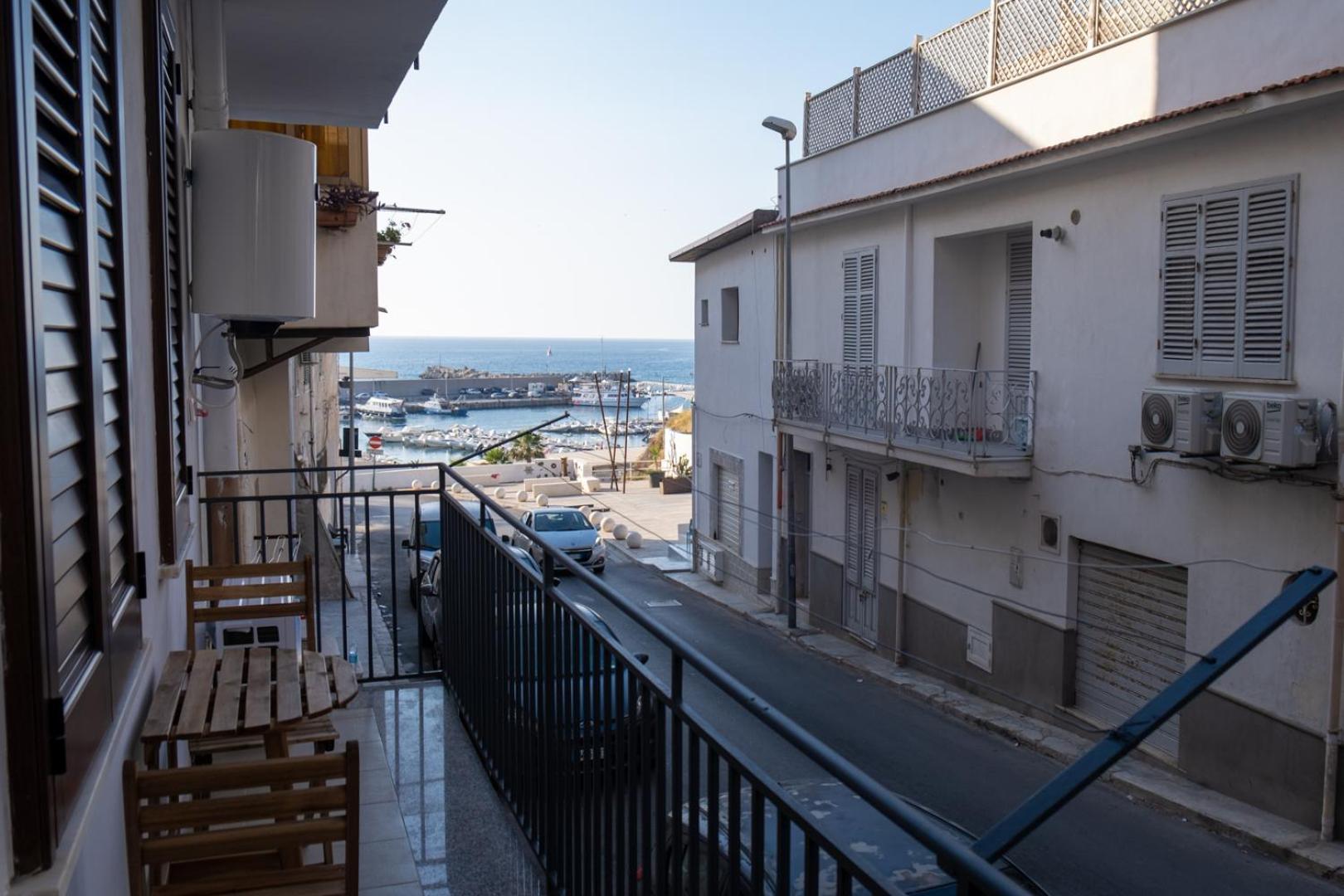 Matilde'S Holiday House Terrasini Exterior foto